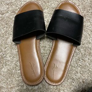 Universal Thread - Black Sandals